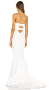 Revolve – Robe de mariée bustier et dos nu DIVINITY Robes de mariée The Wedding Explorer