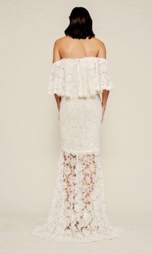 Tadashi Shoji – Madryn Embroidered Off-The-Shoulder Gown Robes de mariée bohèmes
