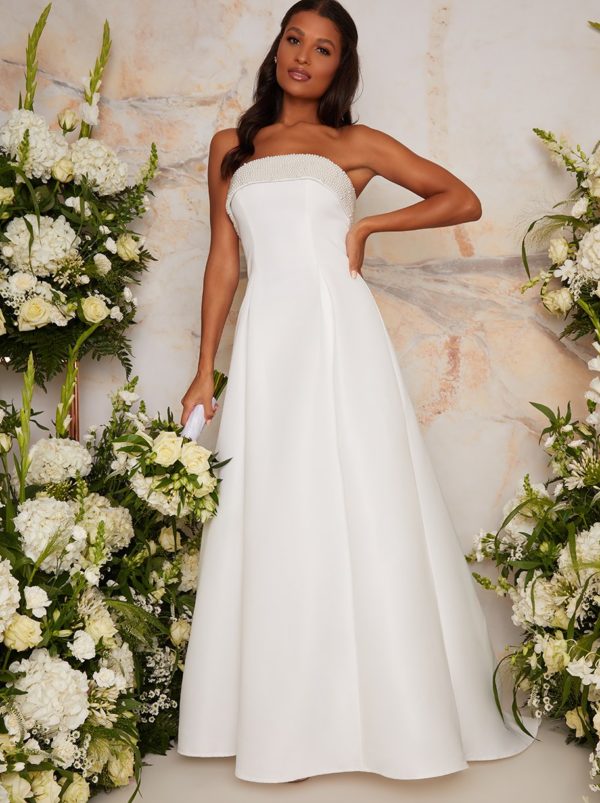 Chi Chi London – Bridal Bardot Embellished Wedding Dress in White Robes de mariée princesse CHI CHI