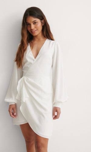 Curated Styles BRIDAL – Gathered Overlap Dress Mariage Civil NA-KD