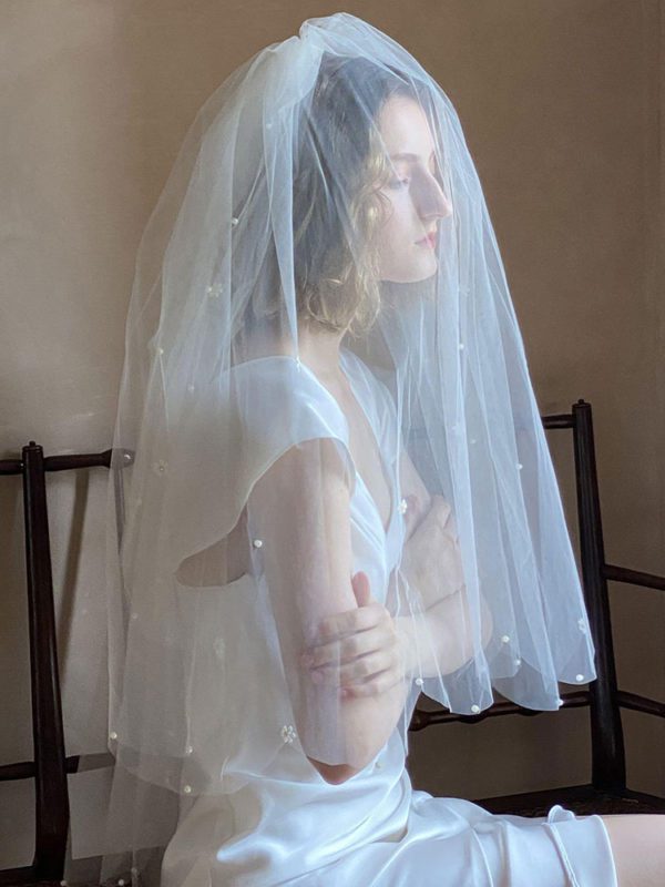 Voile de mariage à deux niveaux de perles Tulle bord coupé Voile de mariée classique ivoire Voiles de mariée