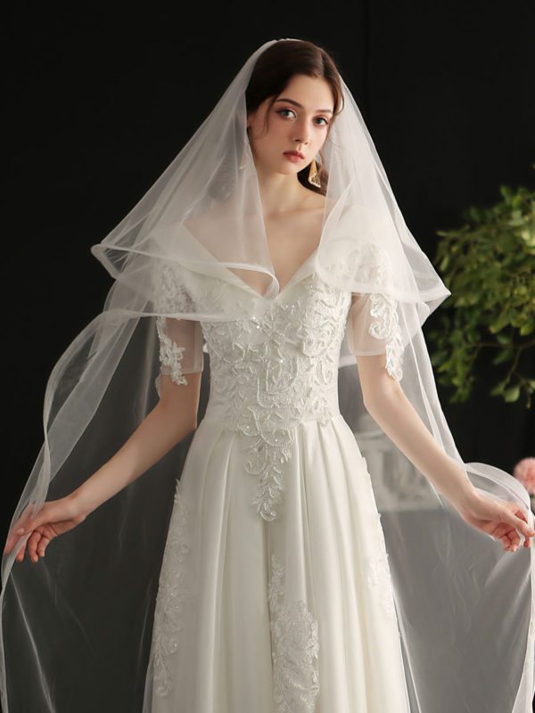 Voile de mariée Voile de mariée en cascade en polyester à deux niveaux avec bord fini Voiles de mariée