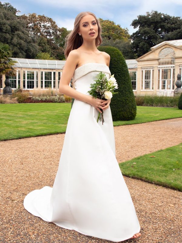 Chi Chi London – Bridal Bardot Embellished Wedding Dress in White Robes de mariée à moins de 500 euros CHI CHI