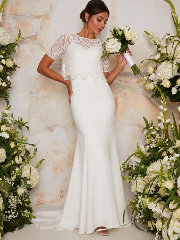 Chi Chi London – Bridal Lace Bodice Maxi Wedding Dress in White Robes de mariée modernes CHI CHI