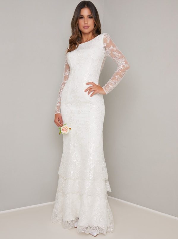 Chi Chi London – Bridal Lace Long Sleeved Tiered Wedding Dress in White Mariage Bohème CHI CHI