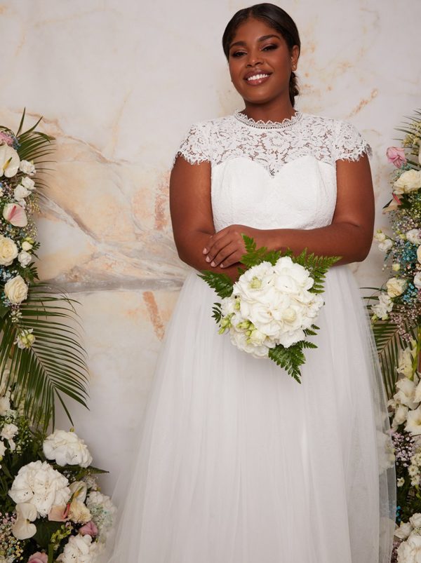 Chi Chi London – Plus Size Premium Lace Bridal Wedding Dress in White Mariage Bohème CHI CHI