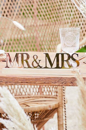 Coast BRIDAL – Ginger Ray Mr & Mrs Table Decoration Accessoires mariage