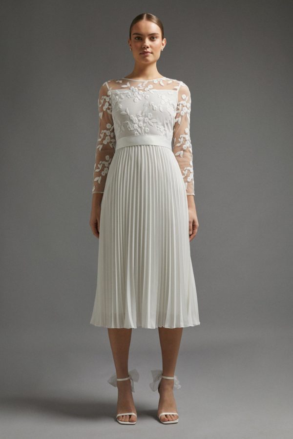 Coast – Embroidered Long Sleeve Maxi Dress Robes de mariée à moins de 200 euros COAST