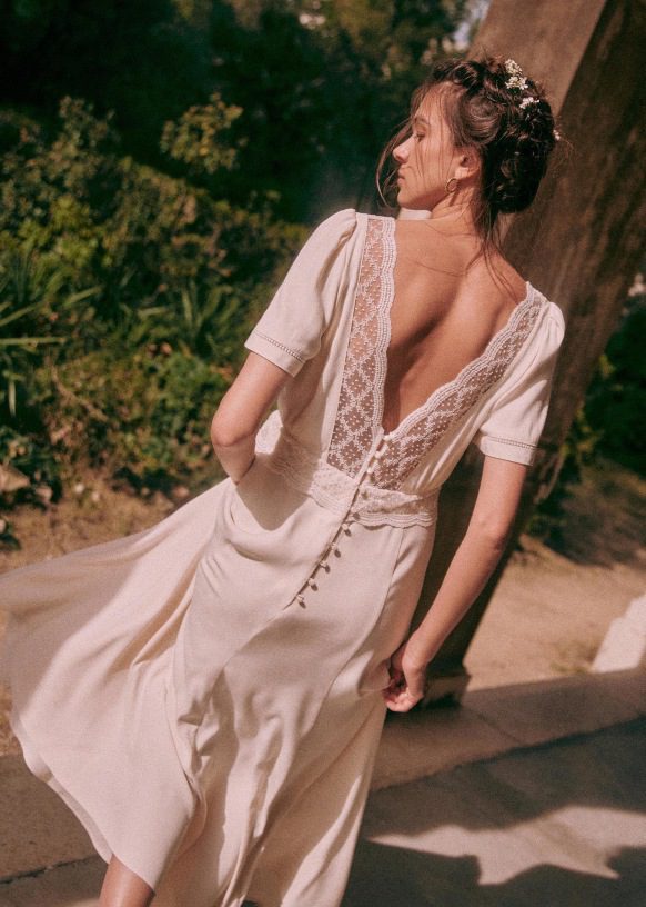Sézane – Robe de mariée blanche dos-nu Mariage Bohème SEZANE