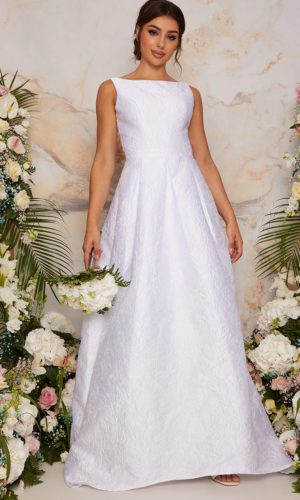 Chi Chi London – Sleeveless Bridal Wedding Dress with Train in White Robes de mariée à moins de 200 euros CHI CHI