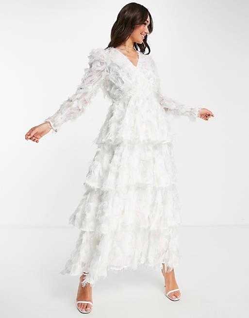 Y.A.S – Robe longue de mariée texturée nouée dans le dos – Blanc Robes de mariée modernes ASOS