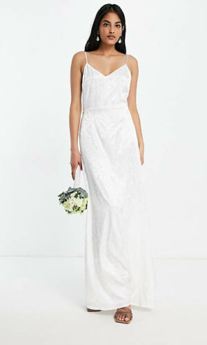 Y.A.S – Robe de mariée longue et gainante en jacquard – Blanc Robes de mariée modernes ASOS