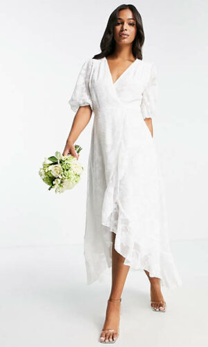 Blume – Robe de mariée portefeuille mi-longue en jacquard à manches bouffantes et volants – Blanc Mariage Civil ASOS