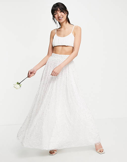 ASOS EDITION – Jupe longue de mariée avec ornements – Blanc-Argent Crop top et jupes ASOS