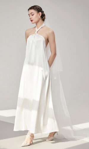 Silk Maison – Knot Halter Maxi Silk Dress Robes de mariée à moins de 500 euros SILK MAISON