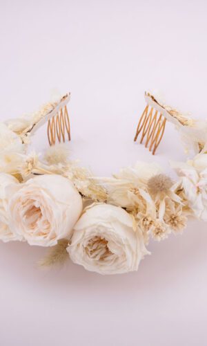 Les Couronnes de Victoire – Angele, Couronne de fleurs | LCV Accessoires coiffure mariage