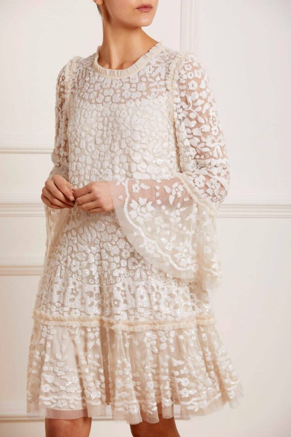 Needle & Thread – Annie Sequin Tiered Mini Dress Robes de mariée courtes NEEDLE & THREAD