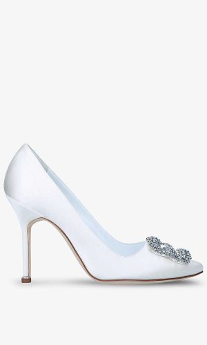 MANOLO BLAHNIK – Hangisi Bridal 105 crystal-embellished satin courts Chaussures mariage The Wedding Explorer