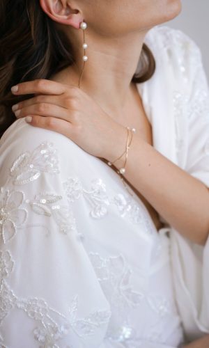 Daphné – Bracelet moderne en perles Accessoires mariage The Wedding Explorer