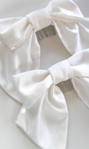 Bijoux de tête de mariée à noeud Poppy Bow Accessoires cheveux mariage The Wedding Explorer