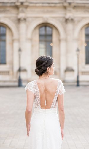 Coquelicot – Collier de dos pompon perles naturelles Accessoires mariage The Wedding Explorer