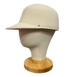 Casquette de mariée en feutre de laine Caroline Accessoires mariage The Wedding Explorer