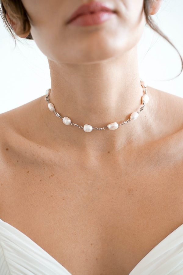 Le luxe qui ne crie pas. Collier en perles de culture baroques