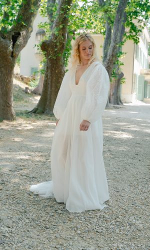 Par-dessus de mariée BLANCHE Tenues pour la mariée moderne The Wedding Explorer