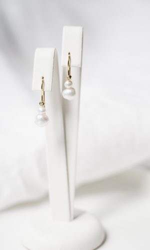 Duna  – Boucles d’oreilles perles et zirconiums Accessoires mariage The Wedding Explorer
