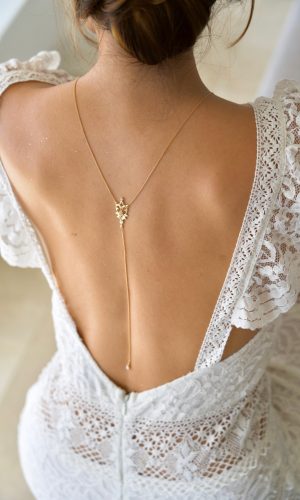 Duchesse – Collier de dos Accessoires mariage The Wedding Explorer