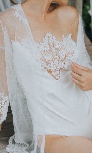 PERLE – KIMONO DENTELLE MARIÉE Kimonos & peignoirs mariage The Wedding Explorer