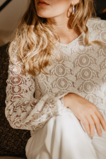 ROMANE – HAUT DENTELLE – MARIAGE Tenues pour la mariée moderne The Wedding Explorer
