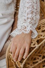 ROMANE – HAUT DENTELLE – MARIAGE Tenues pour la mariée moderne The Wedding Explorer