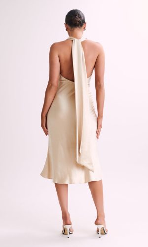 Terri Satin Cowl Midi Dress – Gold Robes courtes invitées The Wedding Explorer