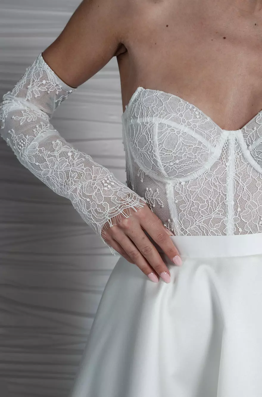 Manches en dentelle de mariée GEA Accessoires mariage The Wedding Explorer Manches en dentelle de mariée GEA Accessoires mariage The Wedding Explorer