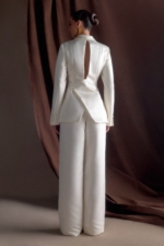 Ada Satin Straight Leg Pant – Ivory Tailleurs de mariage The Wedding Explorer