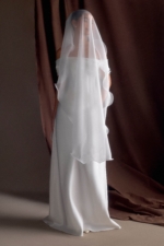 Asteria Draped Chiffon Veil – Ivory Robes de mariée The Wedding Explorer