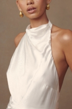 Esther Iridescent Satin Cowl Maxi Dress – Ivory Robes de mariée The Wedding Explorer
