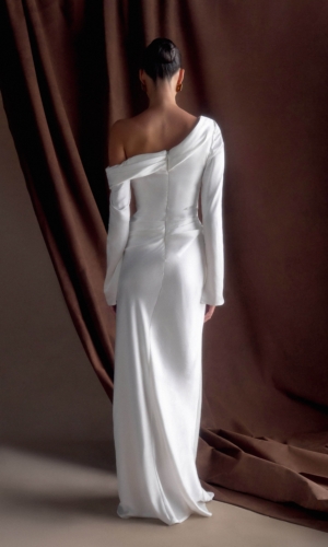 Iris Long Sleeve Satin Maxi Dress – White Robes de mariée The Wedding Explorer