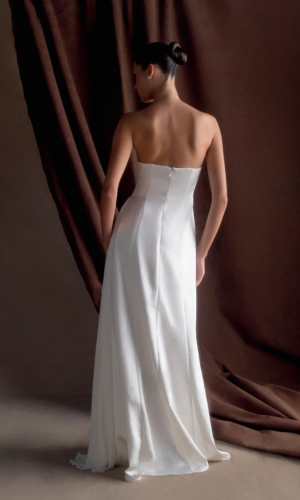 Rosella Satin Strapless Maxi Dress – White Robes de mariée The Wedding Explorer