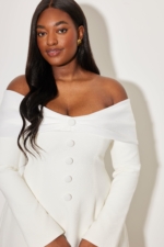 Bow Mini Dress Robes de mariée courtes The Wedding Explorer