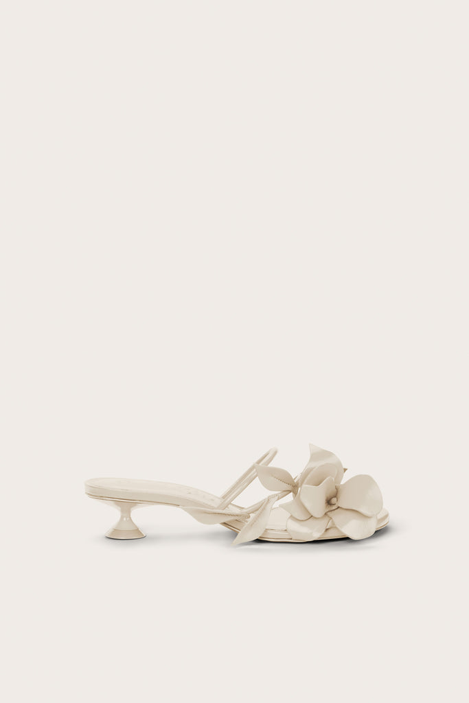 COLETTE SANDAL – ANTIQUE WHITE Ballerines & Mules mariage The Wedding Explorer