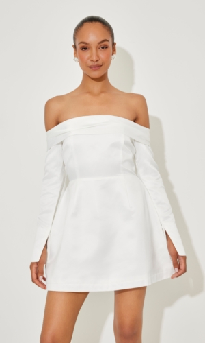 The Ultimate Muse Satin Bardot Mini Dress Robes de mariée courtes The Wedding Explorer