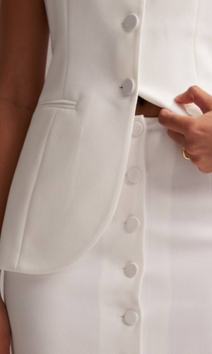 ASOS DESIGN – Jupe fourreau longueur mollet boutonnée – Blanc Robes de mariée deux-pièces The Wedding Explorer