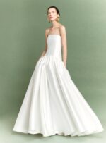 The Cassias Maxi Dress in Cream Robes de mariée The Wedding Explorer