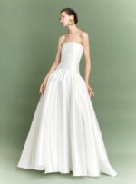 The Cassias Maxi Dress in Cream Robes de mariée The Wedding Explorer