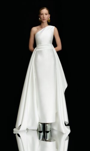 The Charo Maxi Dress in Cream Robes de mariée The Wedding Explorer