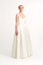 Diamond Bridal Dress in Ivory Genzianella Robes de mariée The Wedding Explorer