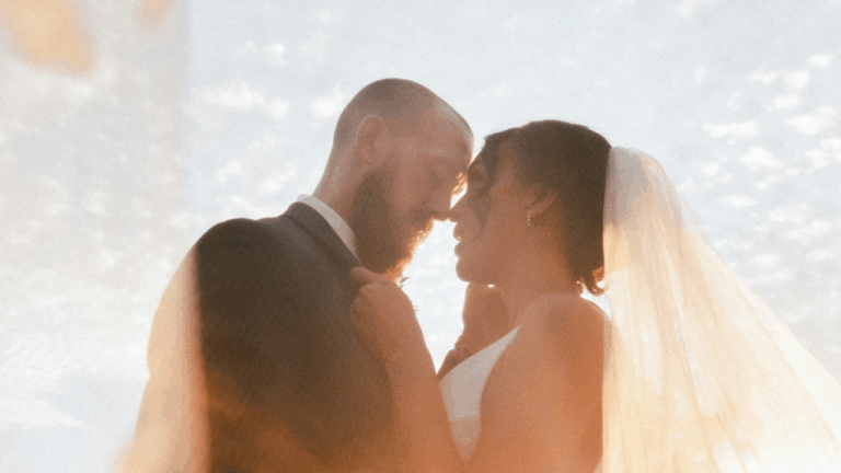 Anniversaire de mariage : Comment transformer votre invitation en souvenir collector ?