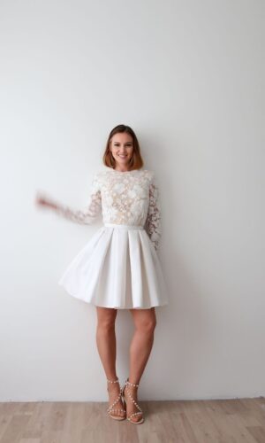 Robe de mariée courte OSCARINE Robes de mariée courtes The Wedding Explorer Robe de mariée courte OSCARINE Robes de mariée courtes The Wedding Explorer